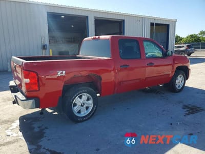 Trzecie zdjęcie samochodu z tyłu: 2007 CHEVROLET SILVERADO K1500 CREW CAB VIN:2GCEK13M171522848 - miniatura
