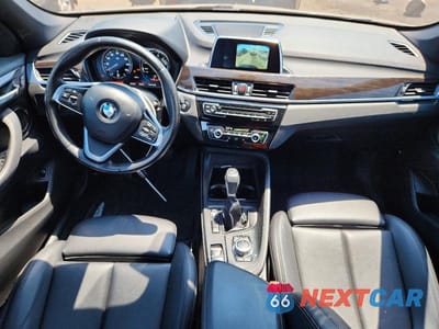 Zdjęcie 8 z 14 samochodu: 2018 BMW X1 XDRIVE28I VIN:WBXHT3C34J5L27008 - miniatura