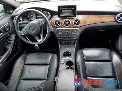 Zdjęcie 8 z 13 samochodu: 2017 MERCEDES-BENZ GLA 250 4MATIC VIN:WDCTG4GB4HJ332823 - miniatura