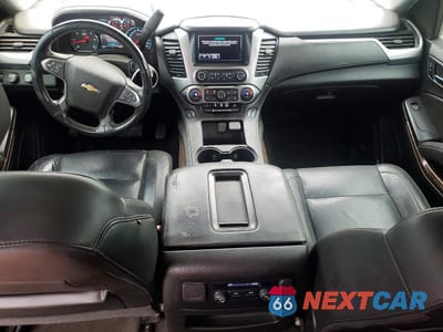 Zdjęcie 8 z 13 samochodu: 2018 CHEVROLET SUBURBAN K1500 LT VIN:1GNSKHKC8JR208821 - miniatura