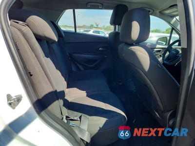 Zdjęcie 11 z 13 samochodu: 2020 CHEVROLET TRAX LS VIN:KL7CJNSB3LB315015 - miniatura