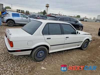 Trzecie zdjęcie samochodu z tyłu: 1990 BMW 325 IX VIN:WBAAE9313LED64273 - miniatura