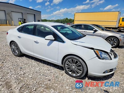Czwarte zdjęcie samochodu z boku: 2013 BUICK VERANO PREMIUM VIN:1G4PT5SV8D4160908 - miniatura