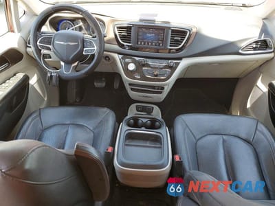 Zdjęcie 8 z 13 samochodu: 2019 CHRYSLER PACIFICA TOURING L VIN:2C4RC1BG8KR651268 - miniatura