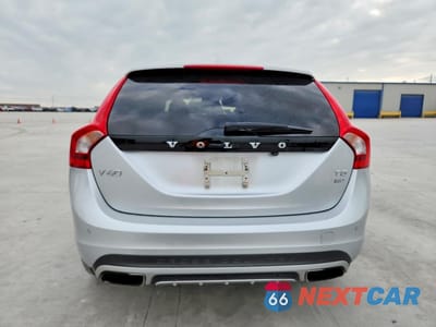 Zdjęcie 6 z 14 samochodu: 2016 VOLVO V60 CROSS COUNTRY PLATINUM VIN:YV4612HM3G1008136 - miniatura