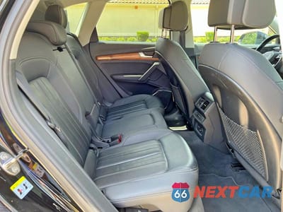 Zdjęcie 6 z 12 samochodu: 2021 AUDI Q5 PREMIUM VIN:WA1AAAFY8M2003513 - miniatura