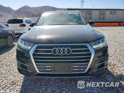 Piąte zdjęcie samochodu w środku: 2019 AUDI Q7 PREMIUM PLUS VIN:WA1LHAF72KD023852 - miniatura