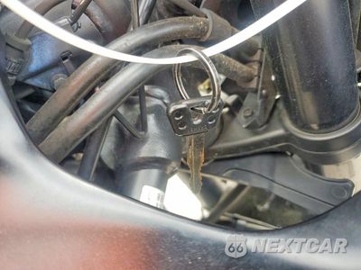Zdjęcie 8 z 9 samochodu: 2022 YAMAHA YZFR7 VIN:JYARM38E3NA001802 - miniatura