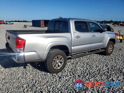Trzecie zdjęcie samochodu z tyłu: 2017 TOYOTA TACOMA SR5 V6 VIN:5TFAZ5CN3HX035407 - miniatura