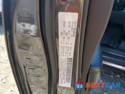 Zdjęcie 13 z 13 samochodu: 2018 DODGE DURANGO SXT VIN:1C4RDJAG0JC266065 - miniatura