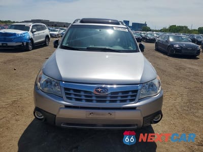 Piąte zdjęcie samochodu w środku: 2011 SUBARU FORESTER LIMITED VIN:JF2SHAECXBH729414 - miniatura