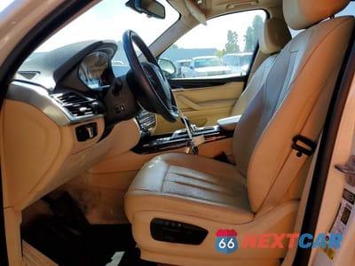 Zdjęcie 7 z 12 samochodu: 2014 BMW X5 SDRIVE35I VIN:5UXKR2C55E0C00883 - miniatura