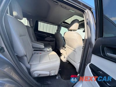 Zdjęcie 6 z 14 samochodu: 2017 TOYOTA HIGHLANDER LIMITED VIN:5TDYZRFH6HS230158 - miniatura