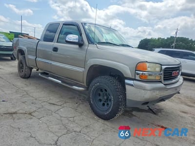 Czwarte zdjęcie samochodu z boku: 2002 GMC NEW SIERRA K1500 VIN:2GTEK19T521249873 - miniatura