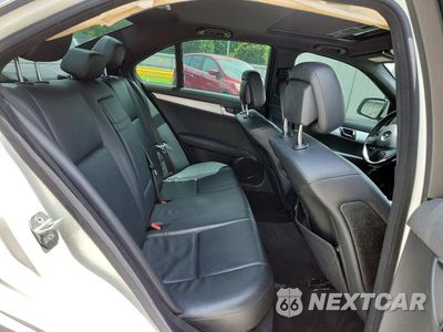 Zdjęcie 10 z 12 samochodu: 2008 MERCEDES-BENZ C 300 VIN:WDDGF54X58F176171 - miniatura