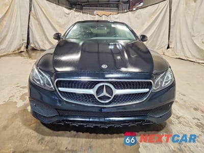 Piąte zdjęcie samochodu w środku: 2018 MERCEDES-BENZ E 400 VIN:WDD1J6FB8JF016187 - miniatura