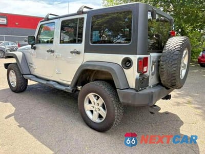 Drugie zdjęcie samochodu z przodu: 2011 JEEP WRANGLER UNLIMITED SPORT VIN:1J4BA3H19BL528443 - miniatura