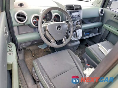 Zdjęcie 8 z 13 samochodu: 2004 HONDA ELEMENT EX VIN:5J6YH18504L008499 - miniatura