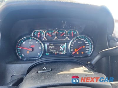 Zdjęcie 9 z 13 samochodu: 2016 CHEVROLET SUBURBAN K1500 LT VIN:1GNSKHKC2GR422325 - miniatura