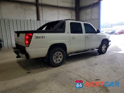 Trzecie zdjęcie samochodu z tyłu: 2005 CHEVROLET AVALANCHE K1500 VIN:3GNEK12Z45G100100 - miniatura