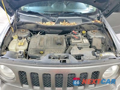 Zdjęcie 12 z 13 samochodu: 2011 JEEP PATRIOT SPORT VIN:1J4NT1GB2BD233720 - miniatura