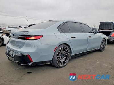Trzecie zdjęcie samochodu z tyłu: 2025 BMW 740 I VIN:WBA23EH04SCV01621 - miniatura