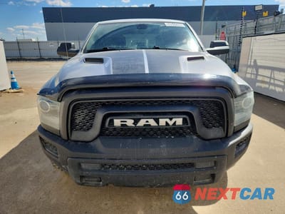 Piąte zdjęcie samochodu w środku: 2021 RAM 1500 CLASSIC SLT VIN:1C6RR7LT4MS511143 - miniatura
