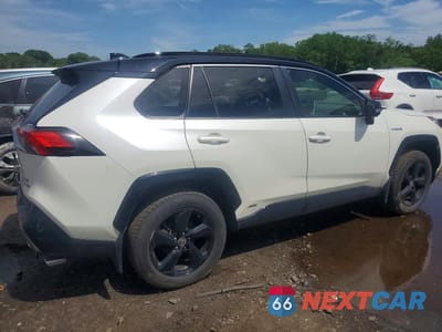Trzecie zdjęcie samochodu z tyłu: 2020 TOYOTA RAV4 XSE VIN:JTMEWRFV4LJ039426 - miniatura