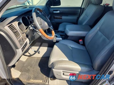 Zdjęcie 7 z 12 samochodu: 2011 TOYOTA TUNDRA CREWMAX LIMITED VIN:5TFHY5F10BX177828 - miniatura