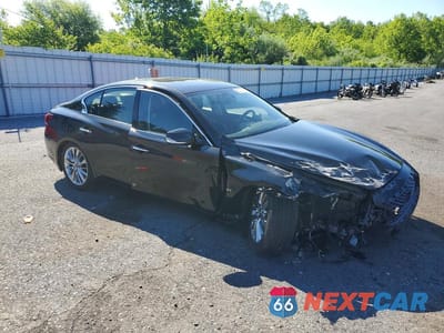 Czwarte zdjęcie samochodu z boku: 2019 INFINITI Q50 3.0T LUXE VIN:JN1EV7AR5KM553965 - miniatura
