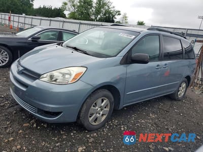 2004 TOYOTA SIENNA LE 7 PASSENGER 5TDZA23C14S095550 - główne zdjęcie licytacji z USA - miniatura