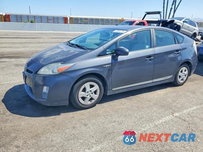 2011 TOYOTA PRIUS TWO JTDKN3DU0B1375389 - główne zdjęcie licytacji z USA - miniatura