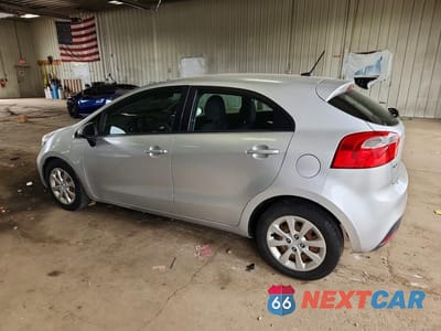 Drugie zdjęcie samochodu z przodu: 2014 KIA RIO LX VIN:KNADM5A38E6358539 - miniatura