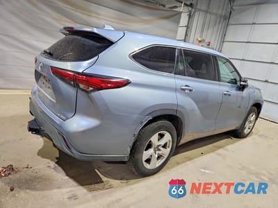 Trzecie zdjęcie samochodu z tyłu: 2020 TOYOTA HIGHLANDER LE VIN:5TDBZRBH5LS005668 - miniatura