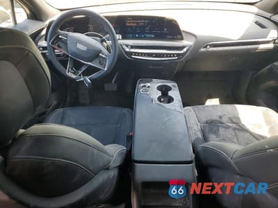 Zdjęcie 8 z 13 samochodu: 2025 CADILLAC LYRIQ SPORT VIN:1GYKPURL6SZ301910 - miniatura