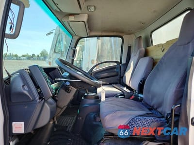 Zdjęcie 7 z 13 samochodu: 2023 ISUZU NPR HD BOX TRUCK VIN:54DC4W1DXPS205907 - miniatura