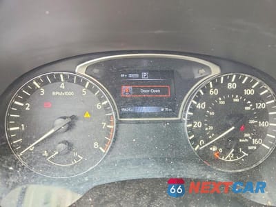 Zdjęcie 9 z 13 samochodu: 2018 NISSAN PATHFINDER SV VIN:5N1DR2MM3JC627657 - miniatura