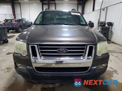 Piąte zdjęcie samochodu w środku: 2008 FORD EXPLORER SPORT TRAC XLT VIN:1FMEU51E98UA52311 - miniatura