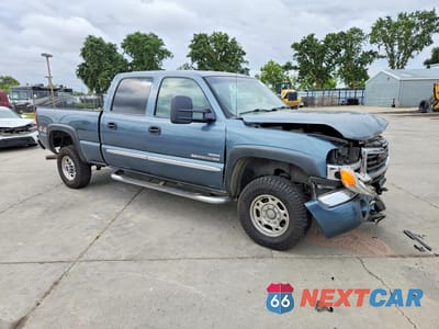 Czwarte zdjęcie samochodu z boku: 2007 GMC SIERRA K2500 HEAVY DUTY VIN:1GTHK23DX7F162426 - miniatura