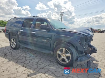 Czwarte zdjęcie samochodu z boku: 2007 CHEVROLET SUBURBAN K1500 VIN:3GNFK16377G120452 - miniatura