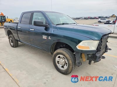 Czwarte zdjęcie samochodu z boku: 2011 DODGE RAM 2500 VIN:3D7UT2CLXBG554516 - miniatura