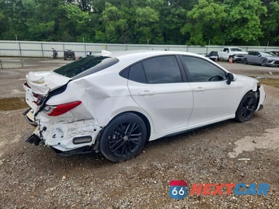 Trzecie zdjęcie samochodu z tyłu: 2025 TOYOTA CAMRY SE VIN:4T1DAACK0SU589138 - miniatura