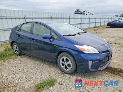 Czwarte zdjęcie samochodu z boku: 2012 TOYOTA PRIUS THREE VIN:JTDKN3DU1C1546913 - miniatura