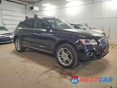 Czwarte zdjęcie samochodu z boku: 2017 AUDI Q5 PREMIUM VIN:WA1C2AFP9HA096924 - miniatura