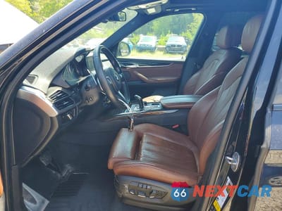 Zdjęcie 7 z 13 samochodu: 2017 BMW X5 XDRIVE35I VIN:5UXKR0C33H0V70315 - miniatura