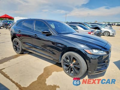 Czwarte zdjęcie samochodu z boku: 2017 JAGUAR F-PACE R - SPORT VIN:SADCL2BV3HA058087 - miniatura