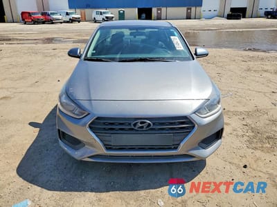 Piąte zdjęcie samochodu w środku: 2019 HYUNDAI ACCENT SE VIN:3KPC24A3XKE069604 - miniatura