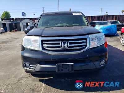 Piąte zdjęcie samochodu w środku: 2012 HONDA PILOT TOURING VIN:5FNYF3H99CB007010 - miniatura