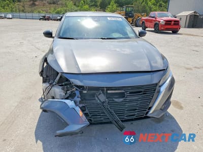 Piąte zdjęcie samochodu w środku: 2024 NISSAN ALTIMA S VIN:1N4BL4BV3RN380375 - miniatura