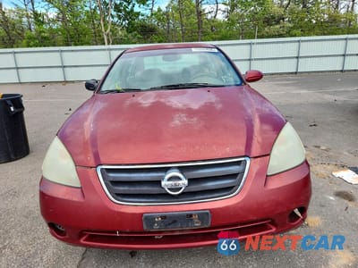 Piąte zdjęcie samochodu w środku: 2003 NISSAN ALTIMA 2.5 VIN:1N4AL11D33C349374 - miniatura